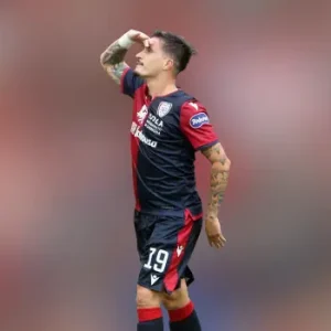 Кальяри — Кремонезе статистика матча 11 апреля 2026