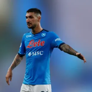 Наполи — Милан статистика матча 6 апреля 2026